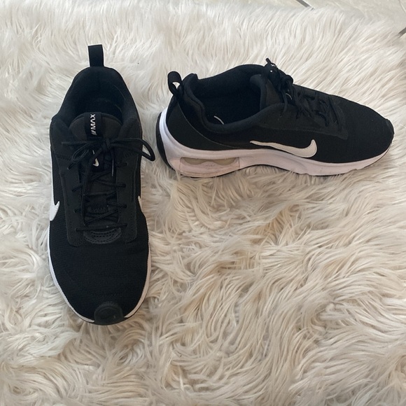 Nike Women’s Air Max Sneakers- Size 8.5 - Picture 9 of 14